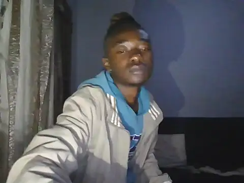 Snapshot of Nykho17 chatting on October 21, 2025, 8:09 pm Nykho17 online show from October 21, 2025, 8:09 pm