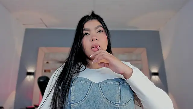 BellaBoobs  online show from November 23, 2025, 7:13 pm