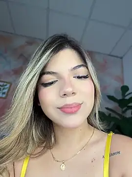 AngelBlushXXX online show from May 6, 2026, 9:09 pm