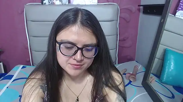 Cailing Zu online show from October 22, 2025, 7:35 pm