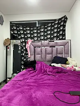 Miss-Jimena online show from October 18, 2025, 7:42 am