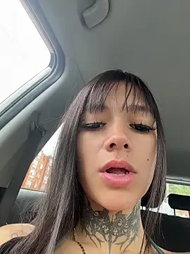 Miss-Jimena online show from October 27, 2025, 7:40 pm