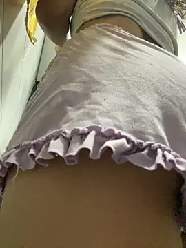 Miss-Jimena online show from November 4, 2025, 7:35 pm