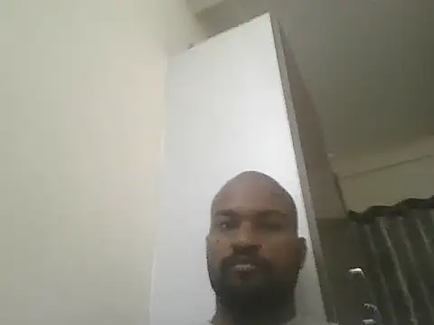 Snapshot of king_godgm chatting on November 8, 2025, 2:39 pm king godgm online show from November 8, 2025, 2:39 pm