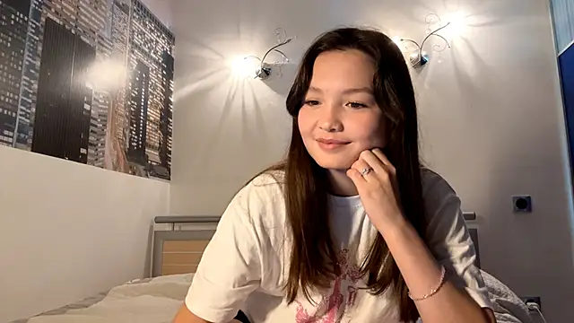 KiraVelvet online show from September 20, 2025, 6:25 am