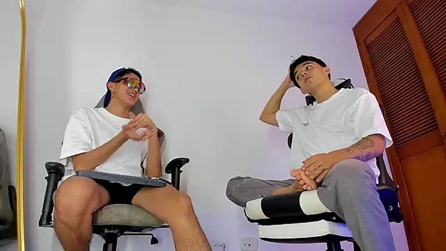 sotooliver3 online show from March 10, 2026, 8:25 pm