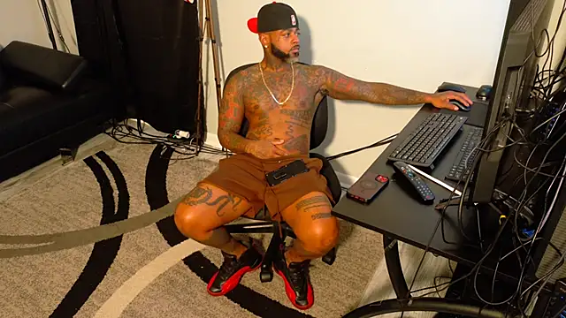 Snapshot of SLANGONDEMHOES chatting on November 3, 2025, 7:26 pm SLANGONDEMHOES online show from November 3, 2025, 7:26 pm