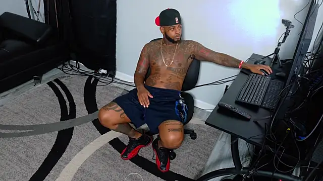 SLANGONDEMHOES online show from November 15, 2025, 9:21 pm