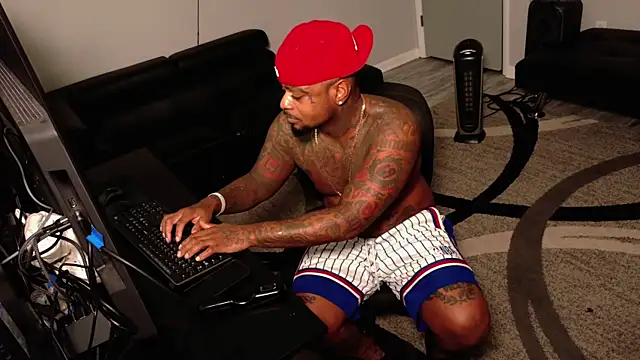 SLANGONDEMHOES online show from May 11, 2026, 3:07 pm