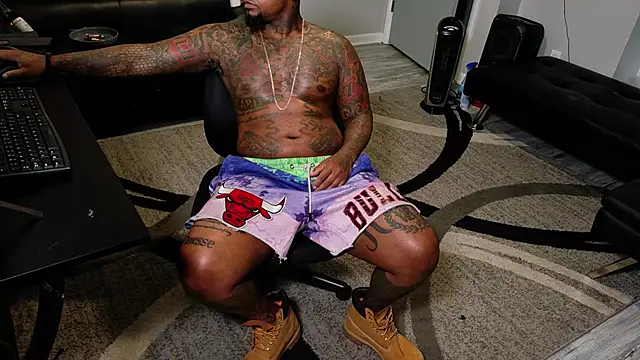 SLANGONDEMHOES online show from July 11, 2026, 4:43 pm