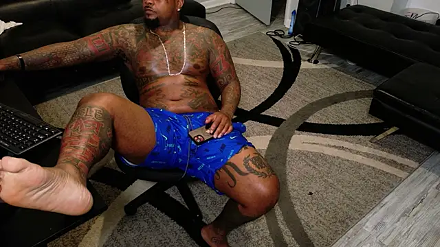 SLANGONDEMHOES online show from July 12, 2026, 5:26 pm