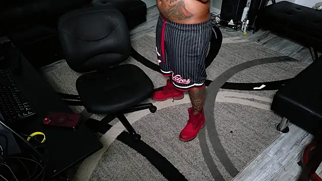SLANGONDEMHOES online show from July 24, 2026, 4:16 pm