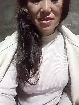 Snapshot of Fienjr chatting on February 8, 2026, 10:24 pm Fienjr online show from February 8, 2026, 10:24 pm