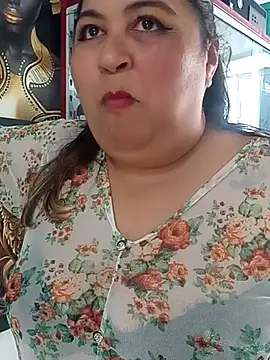 Snapshot of curvy_diva_ chatting on September 13, 2025, 2:06 pm curvy diva  online show from September 13, 2025, 2:06 pm