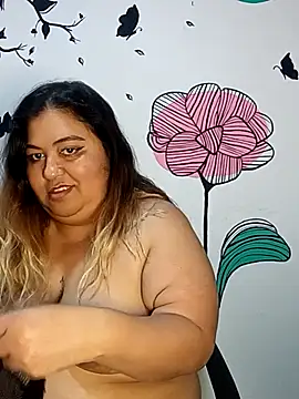Snapshot of curvy_diva_ chatting on September 17, 2025, 3:35 pm curvy diva  online show from September 17, 2025, 3:35 pm