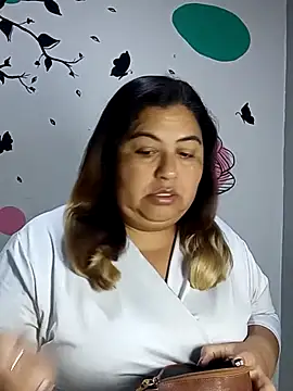 Snapshot of curvy_diva_ chatting on September 18, 2025, 11:12 am curvy diva  online show from September 18, 2025, 11:12 am