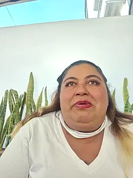 Snapshot of curvy_diva_ chatting on September 22, 2025, 9:39 pm curvy diva  online show from September 22, 2025, 9:39 pm