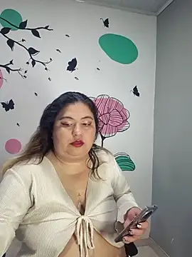 Snapshot of curvy_diva_ chatting on September 27, 2025, 11:48 am curvy diva  online show from September 27, 2025, 11:48 am