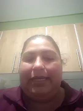Snapshot of curvy_diva_ chatting on October 1, 2025, 2:17 am curvy diva  online show from October 1, 2025, 2:17 am