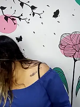 Snapshot of curvy_diva_ chatting on October 6, 2025, 11:07 am curvy diva  online show from October 6, 2025, 11:07 am