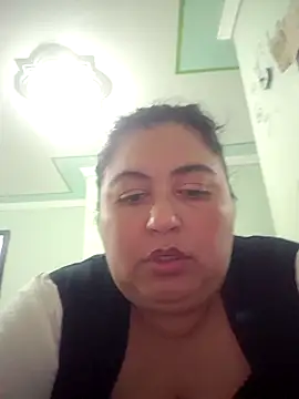 Snapshot of curvy_diva_ chatting on October 21, 2025, 11:16 pm curvy diva  online show from October 21, 2025, 11:16 pm