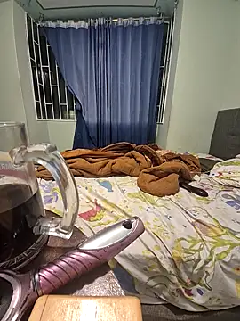 curvy diva  online show from February 18, 2026, 2:07 am