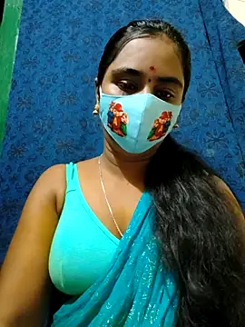 Snapshot of mini-queen chatting on September 15, 2025, 5:13 pm mini-queen online show from September 15, 2025, 5:13 pm