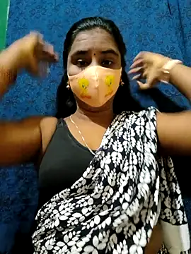 Snapshot of mini-queen chatting on September 16, 2025, 6:20 pm mini-queen online show from September 16, 2025, 6:20 pm