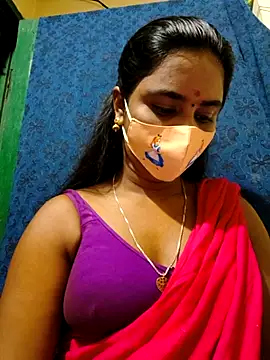 Snapshot of mini-queen chatting on September 17, 2025, 3:46 pm mini-queen online show from September 17, 2025, 3:46 pm