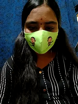 Snapshot of mini-queen chatting on September 27, 2025, 1:05 pm mini-queen online show from September 27, 2025, 1:05 pm