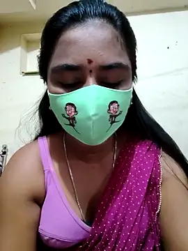 Snapshot of mini-queen chatting on September 28, 2025, 3:23 am mini-queen online show from September 28, 2025, 3:23 am