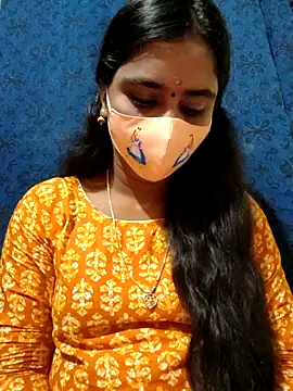 Snapshot of mini-queen chatting on September 29, 2025, 10:42 am mini-queen online show from September 29, 2025, 10:42 am