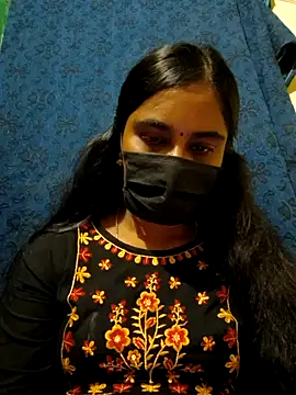 Snapshot of mini-queen chatting on October 18, 2025, 5:14 pm mini-queen online show from October 18, 2025, 5:14 pm