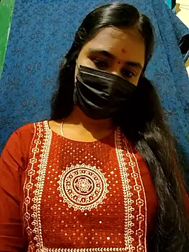 Snapshot of mini-queen chatting on October 25, 2025, 5:30 pm mini-queen online show from October 25, 2025, 5:30 pm