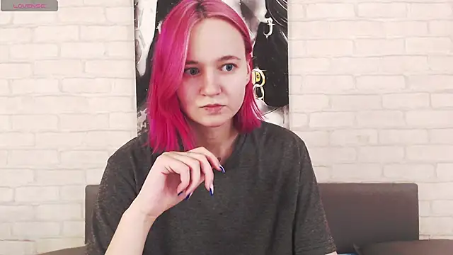 Snapshot of Ericha_Stone chatting on September 9, 2025, 8:03 am Ericha Stone online show from September 9, 2025, 8:03 am