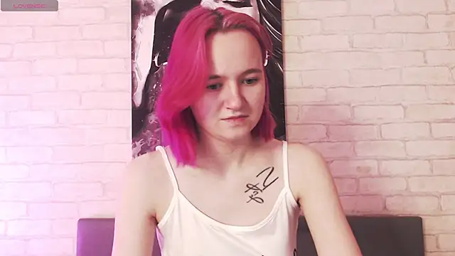 Snapshot of Ericha_Stone chatting on September 10, 2025, 1:16 am Ericha Stone online show from September 10, 2025, 1:16 am
