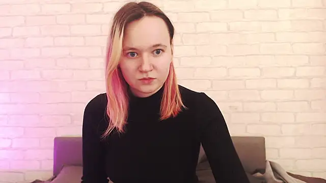 Ericha Stone online show from March 11, 2026, 8:09 am