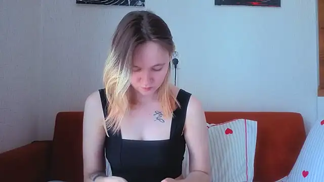 Ericha Stone online show from July 15, 2026, 7:35 am