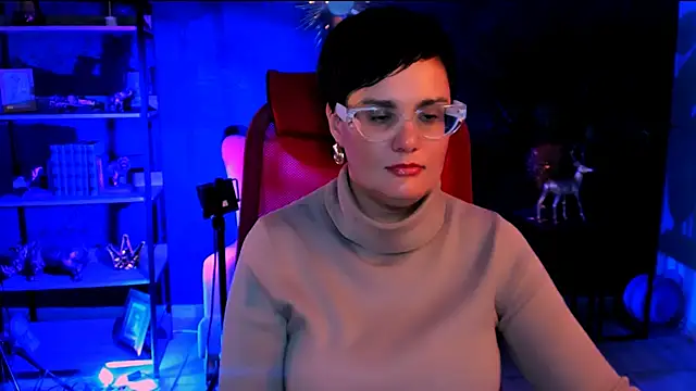 LauraDavidsons online show from December 3, 2025, 4:27 pm