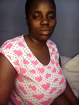 Snapshot of TheSpiceyQueen chatting on September 28, 2025, 8:58 pm TheSpiceyQueen online show from September 28, 2025, 8:58 pm