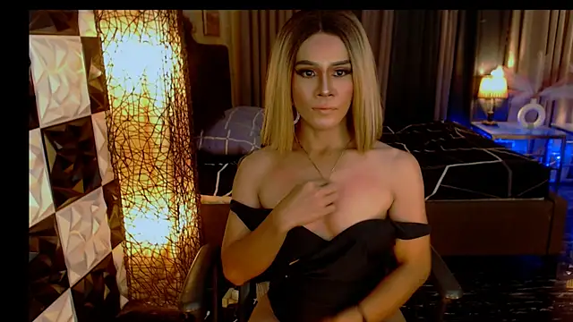 ElegantKellyTS online show from November 8, 2025, 7:19 am