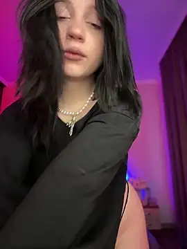 YourLittleDevil online show from March 7, 2026, 5:15 am