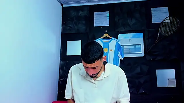 Snapshot of rolo_martinez chatting on September 13, 2025, 12:54 am rolo martinez online show from September 13, 2025, 12:54 am