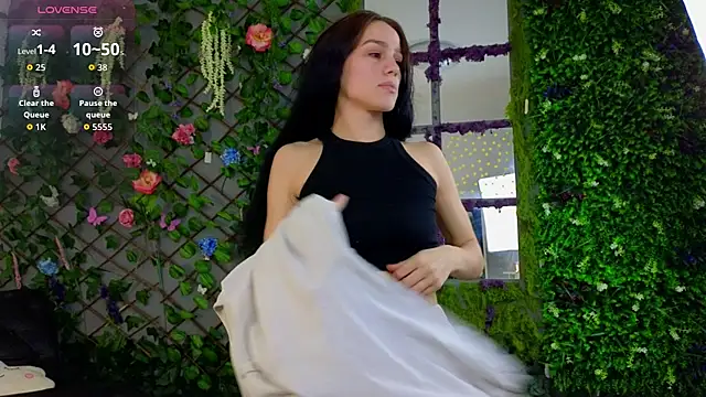 Snapshot of baby_nyco chatting on October 13, 2025, 5:02 pm baby nyco online show from October 13, 2025, 5:02 pm