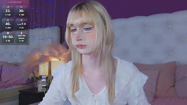 cutetomie online show from May 6, 2026, 9:09 pm