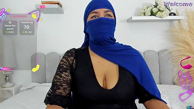 Snapshot of Kadira_ chatting on October 4, 2025, 11:41 am Kadira  online show from October 4, 2025, 11:41 am