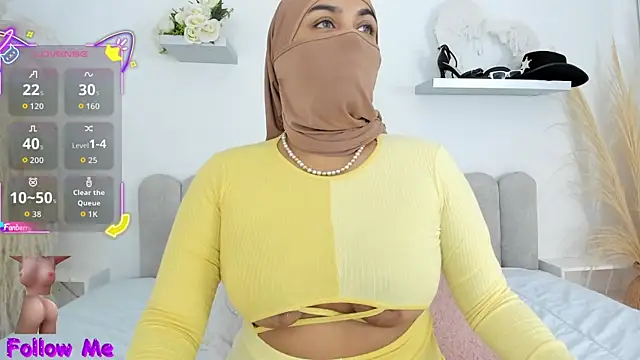 Snapshot of Kadira_ chatting on October 13, 2025, 11:54 am Kadira  online show from October 13, 2025, 11:54 am