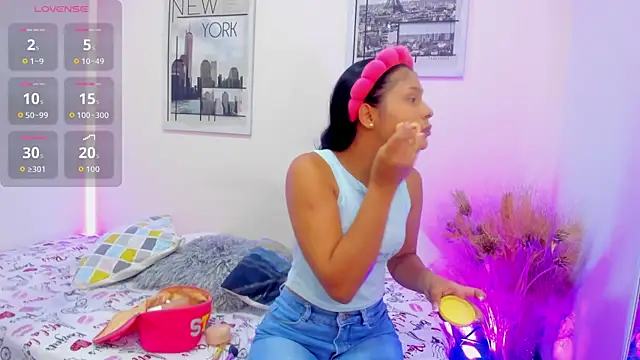 karol bustamante online show from September 23, 2025, 12:08 pm