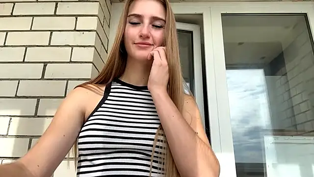 SweetJinny88 online show from September 11, 2025, 7:19 am