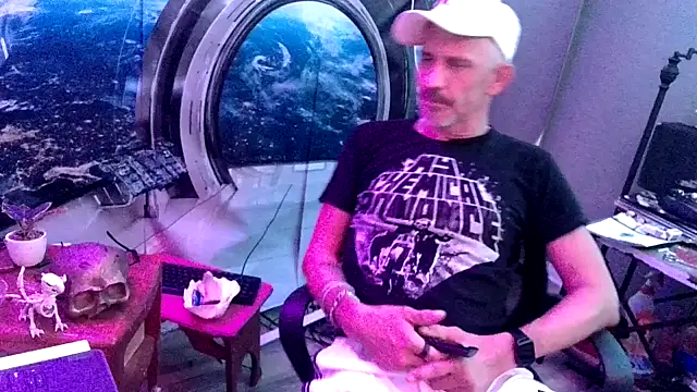 Snapshot of MistedNome chatting on September 26, 2025, 11:03 am MistedNome online show from September 26, 2025, 11:03 am